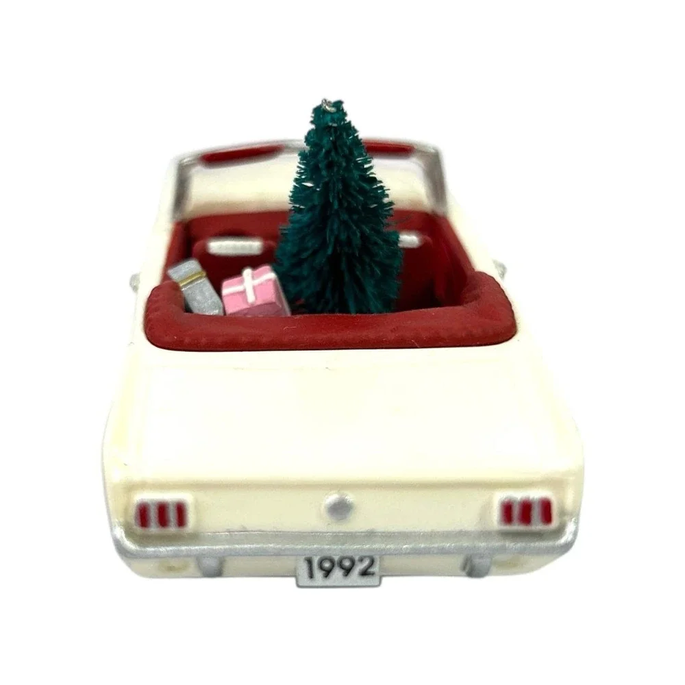 Hallmark 1966 MUSTANG Keepsake Ornament #2 Classic American Cars 1992